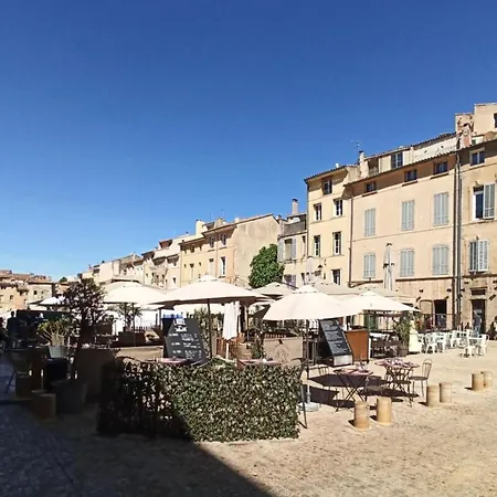 Appartamento Furnished In The Heart Of The Close To The Amenities *