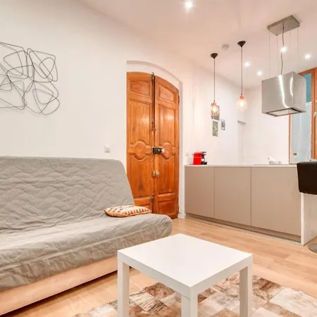 Furnished In The Heart Of The Close To The Amenities