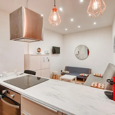 Appartamento Furnished In The Heart Of The Close To The Amenities