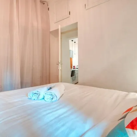 Furnished In The Heart Of The Close To The Amenities Apartment *